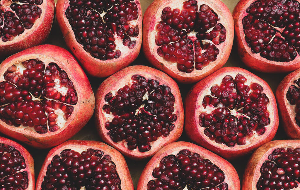 Pomegranates Foods for Healing Dry Skin