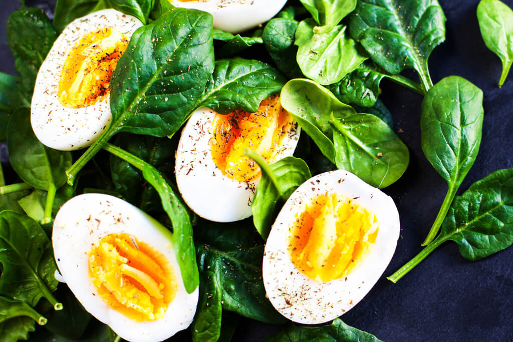 Eggs and Spinach for Thick Healthy Hair