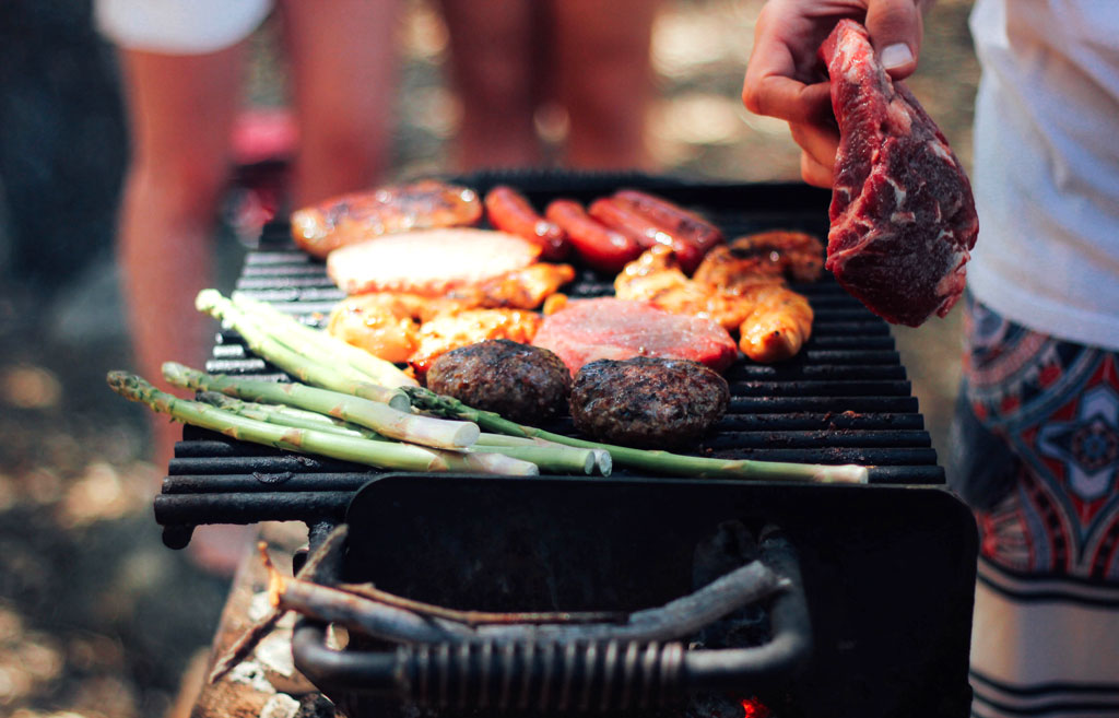 How to eat healthy at a barbecue