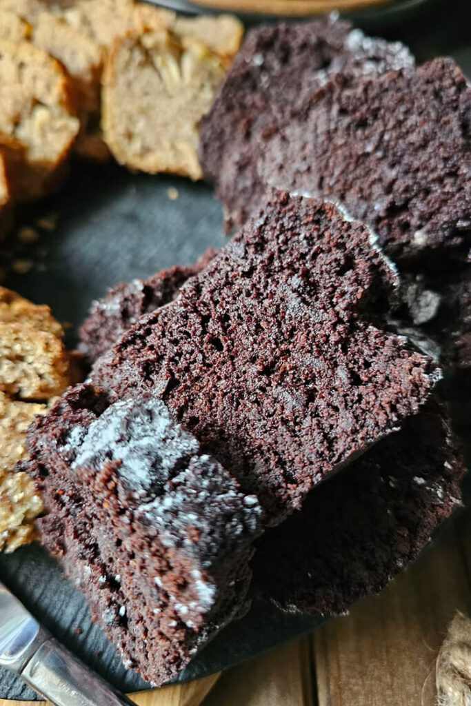 Low-Carb Chocolate Gingerbread Quick Bread