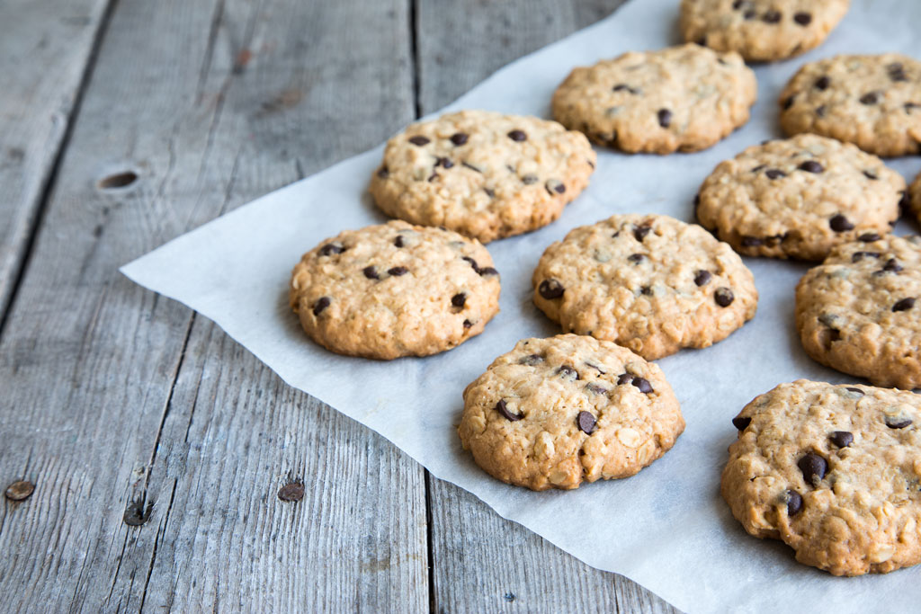 Simple Protein-Packed Oatmeal Cookies