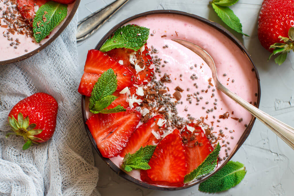 Strawberry Collagen Smoothie Bowl