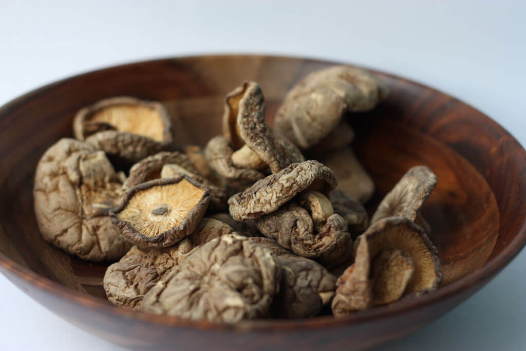 Ways to conquer colds and fight flu - mushrooms